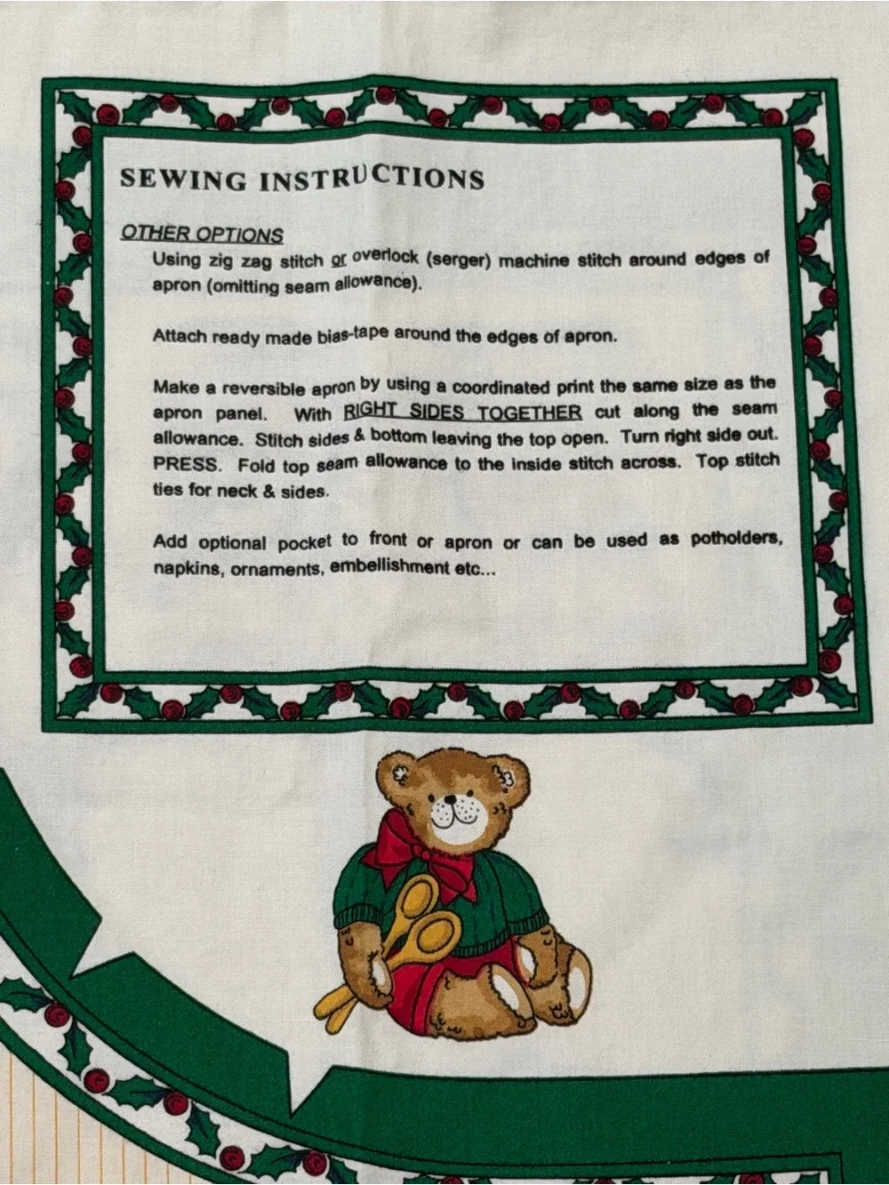 Santas' in the Kitchen Holiday Cotton Panel - Red & Green Bears